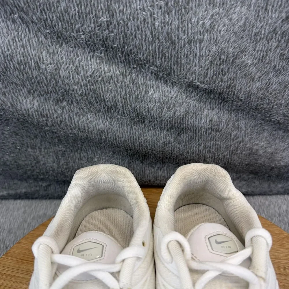 Nike Air Max Plus TN Shoes Boys Size 5.5Y White Running Sneakers CW7044-100